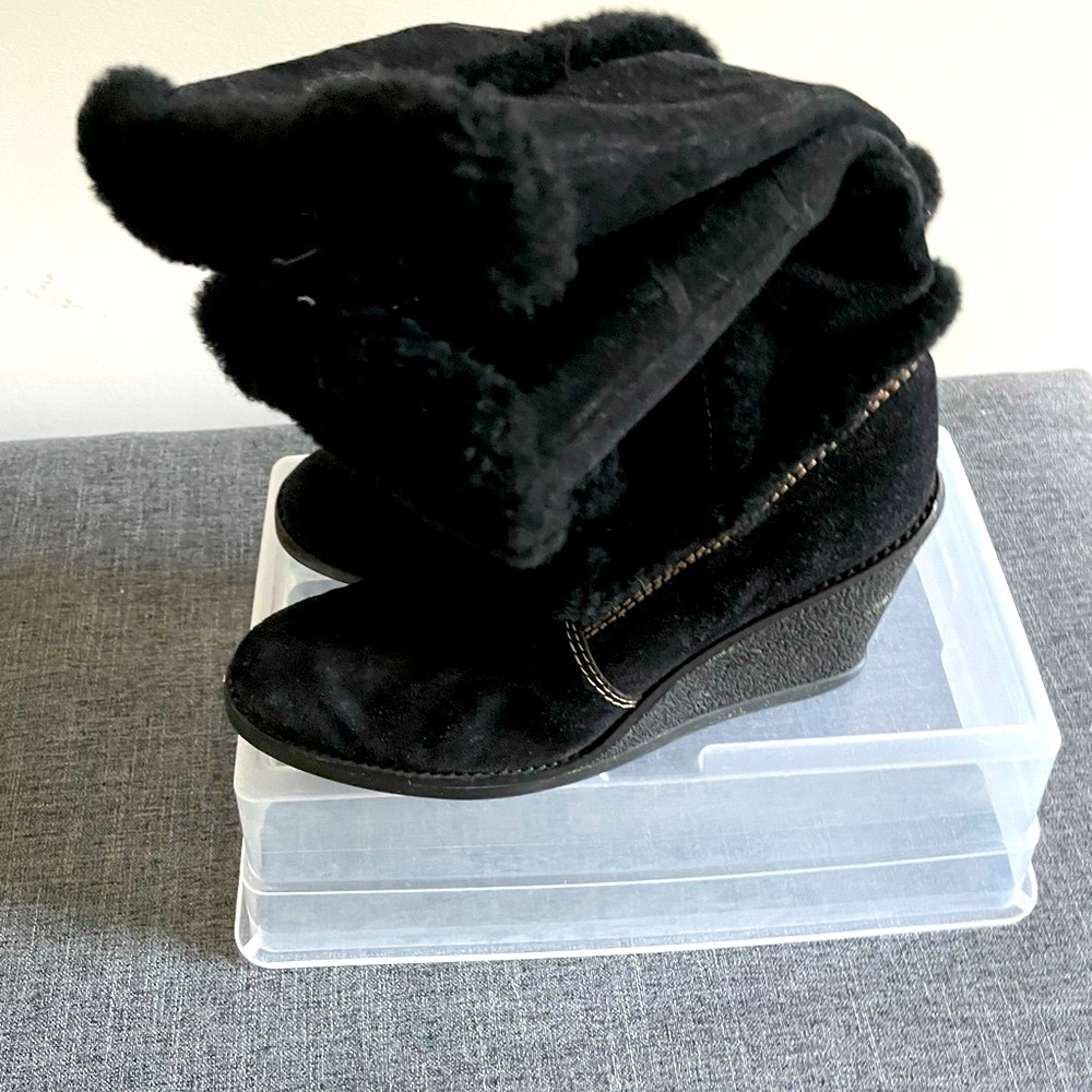 Coach boots size 6 1/2 suede boots - Picture 3 of 8